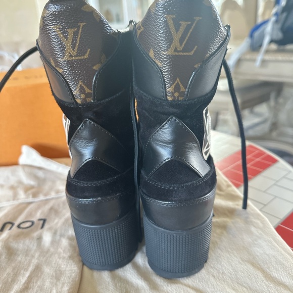 Laureate Platform Desert Boot - Picture 5 of 8